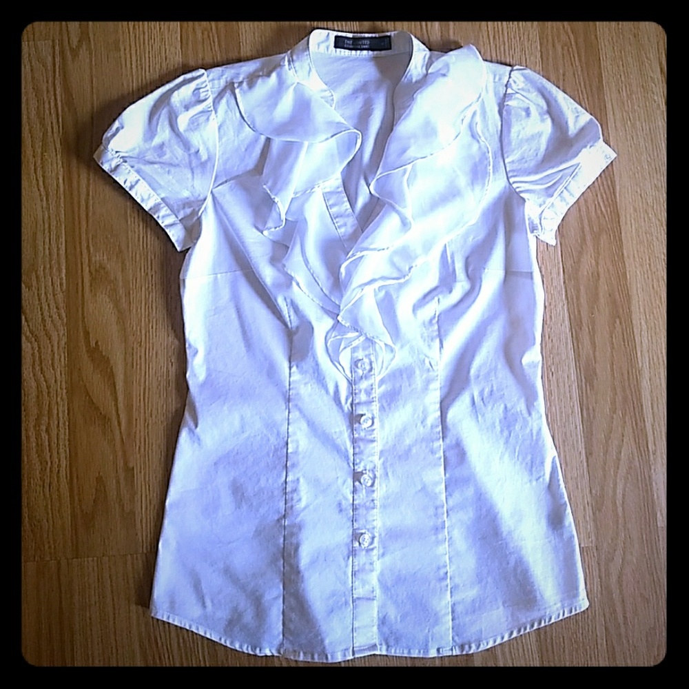 The Limited Essential Button Down